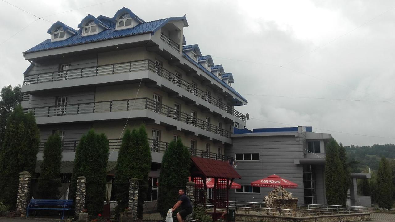 Hotel Ineul Rodna Eksteriør bilde