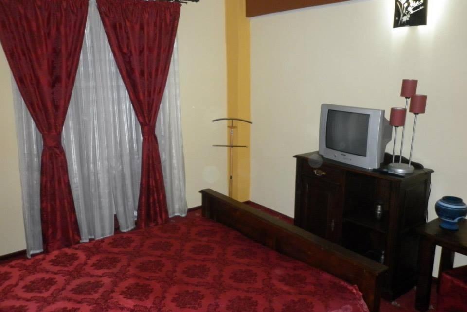 Hotel Ineul Rodna Eksteriør bilde